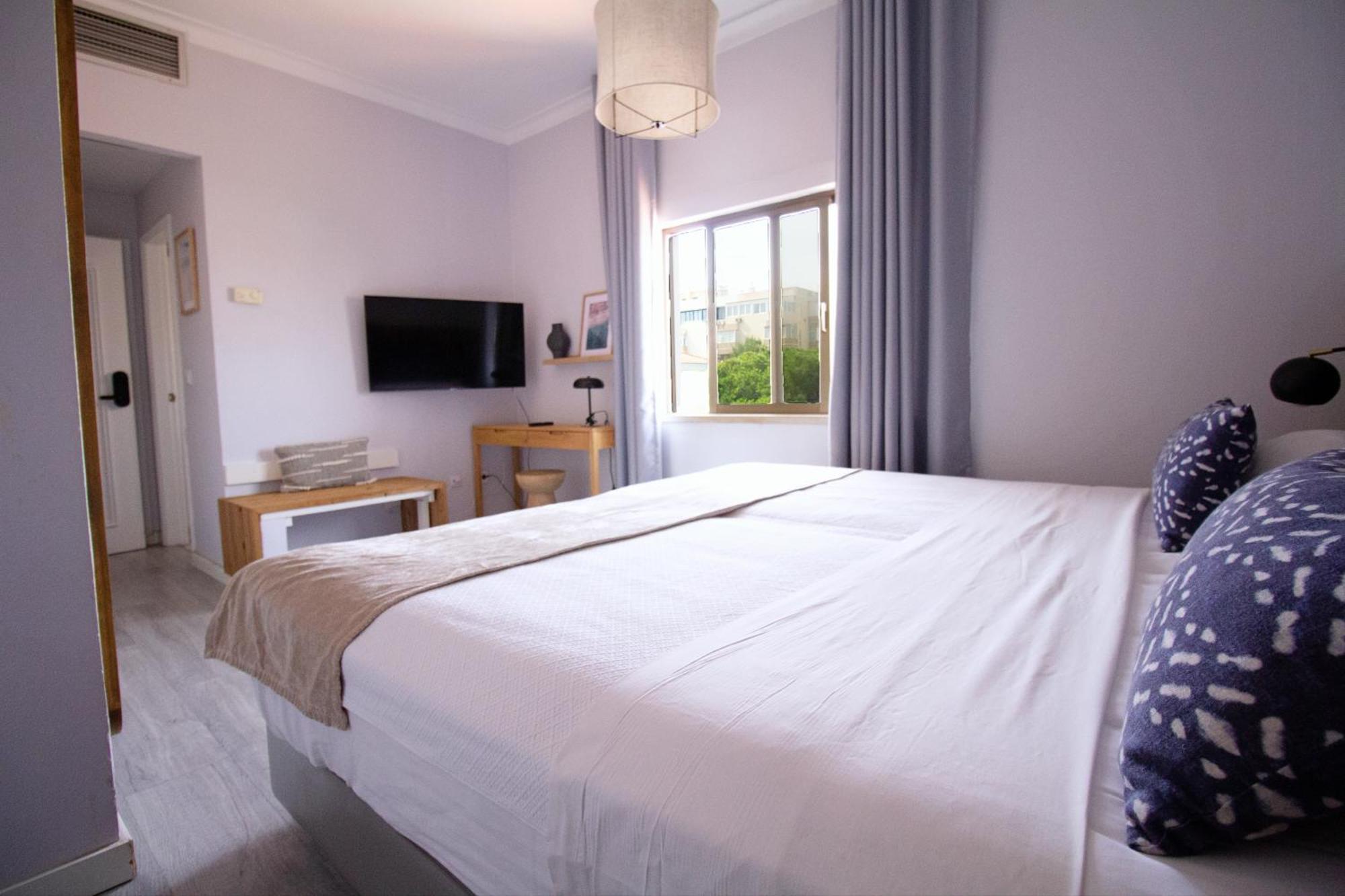 Wot Costa Da Caparica Hotel Buitenkant foto