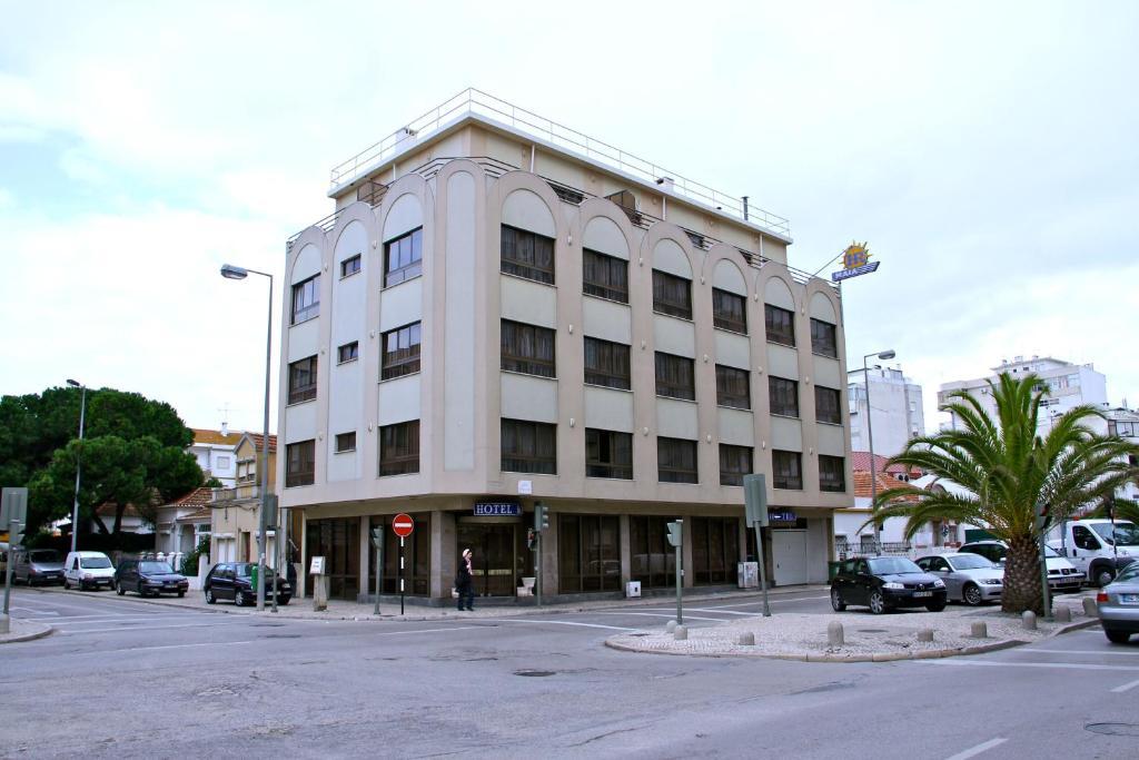 Wot Costa Da Caparica Hotel Buitenkant foto