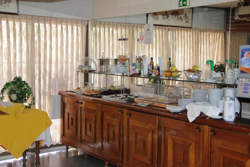 Wot Costa Da Caparica Hotel Buitenkant foto